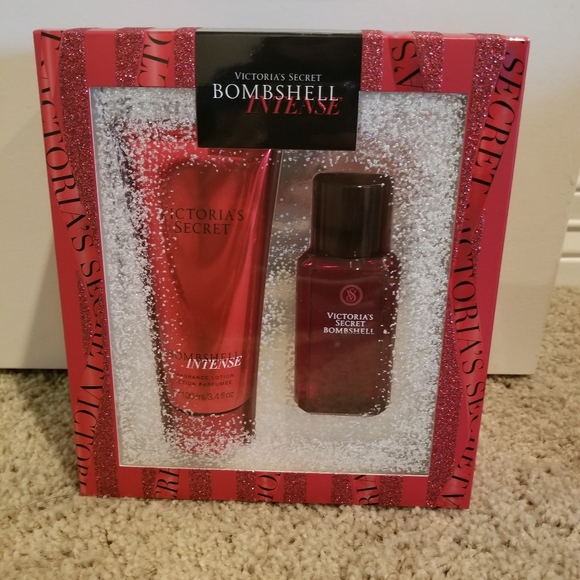 2 VS Bombshells gift sets. ❌For Lakesha❌ - Picture 2 of 2